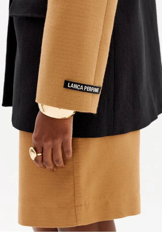 Beige highwaisted bermuda