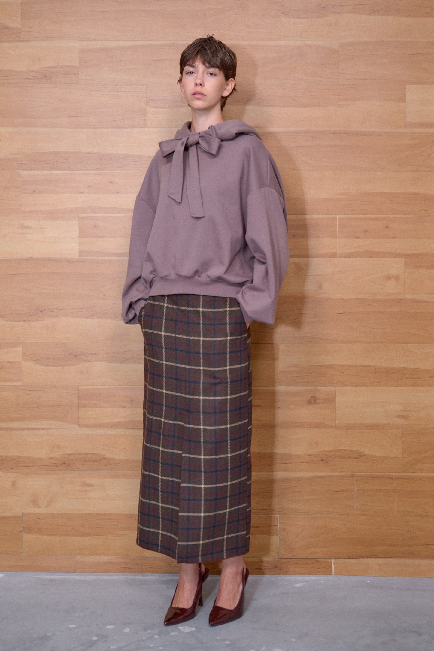 Slim fit checked skirt
