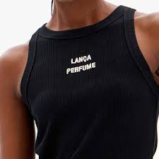 Black ribbed tank top with round neck