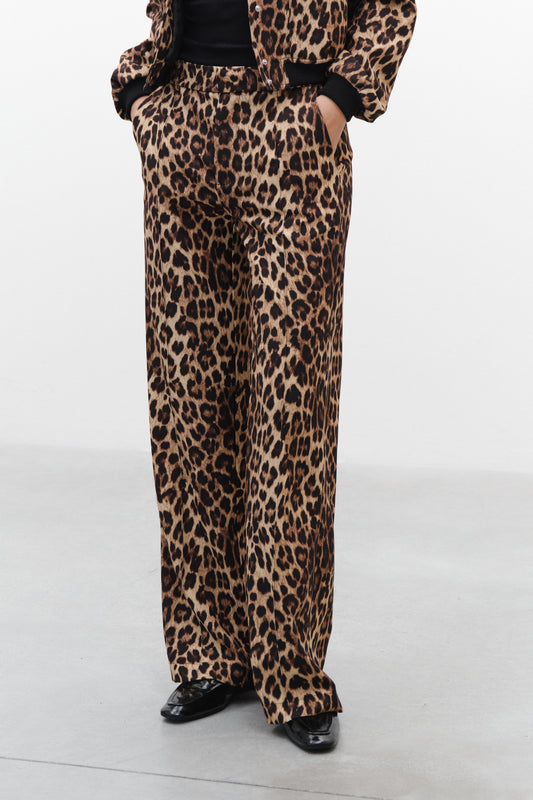 Leopand print trouser