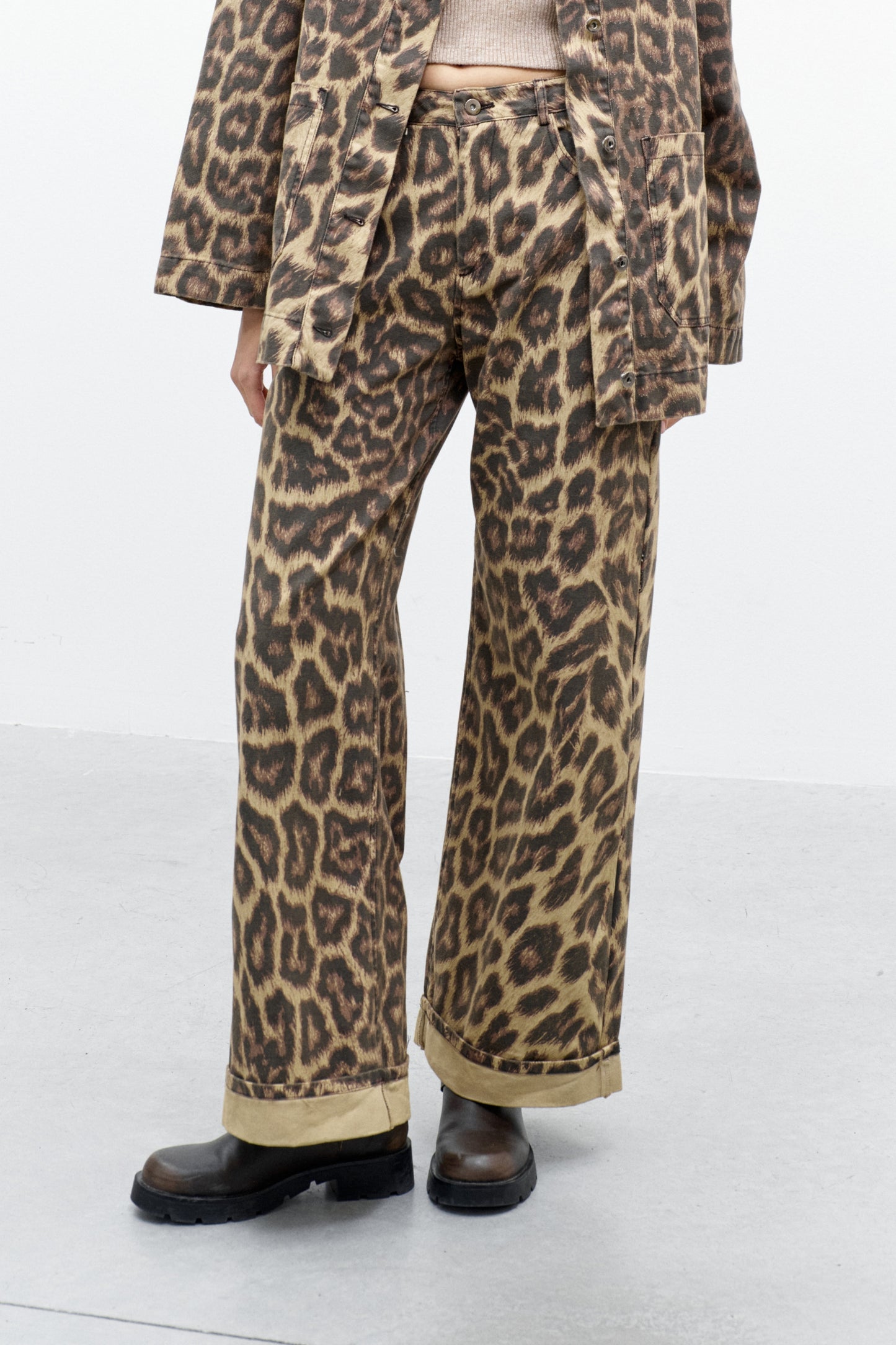 Leopard jean trouser