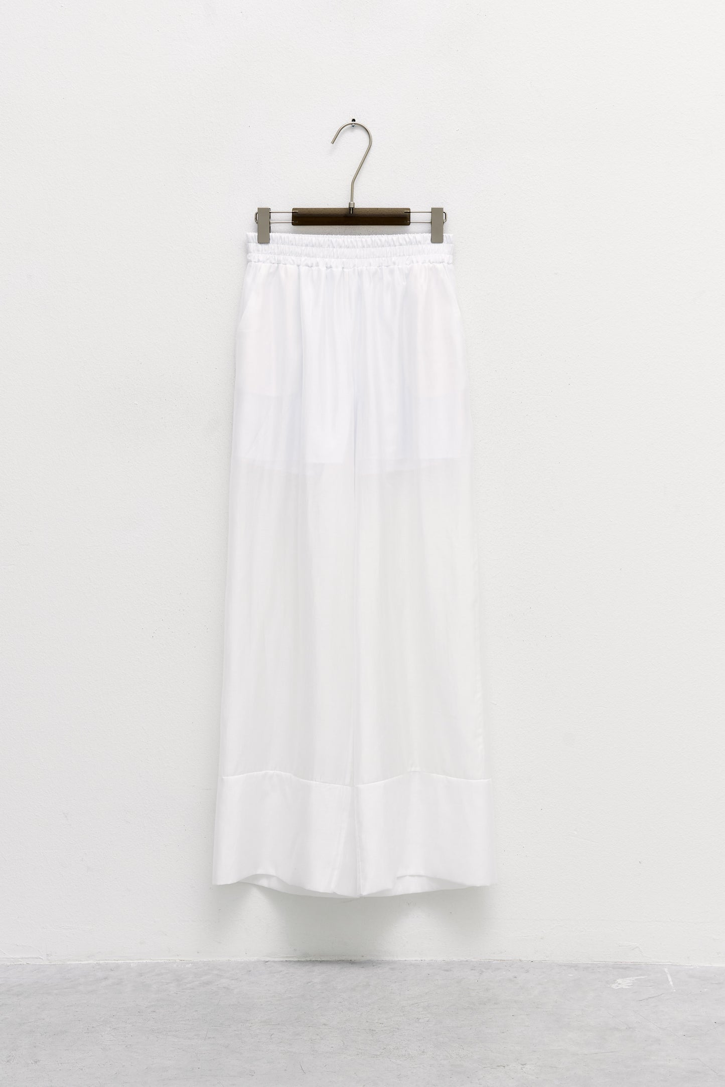 White highwaisted skirt